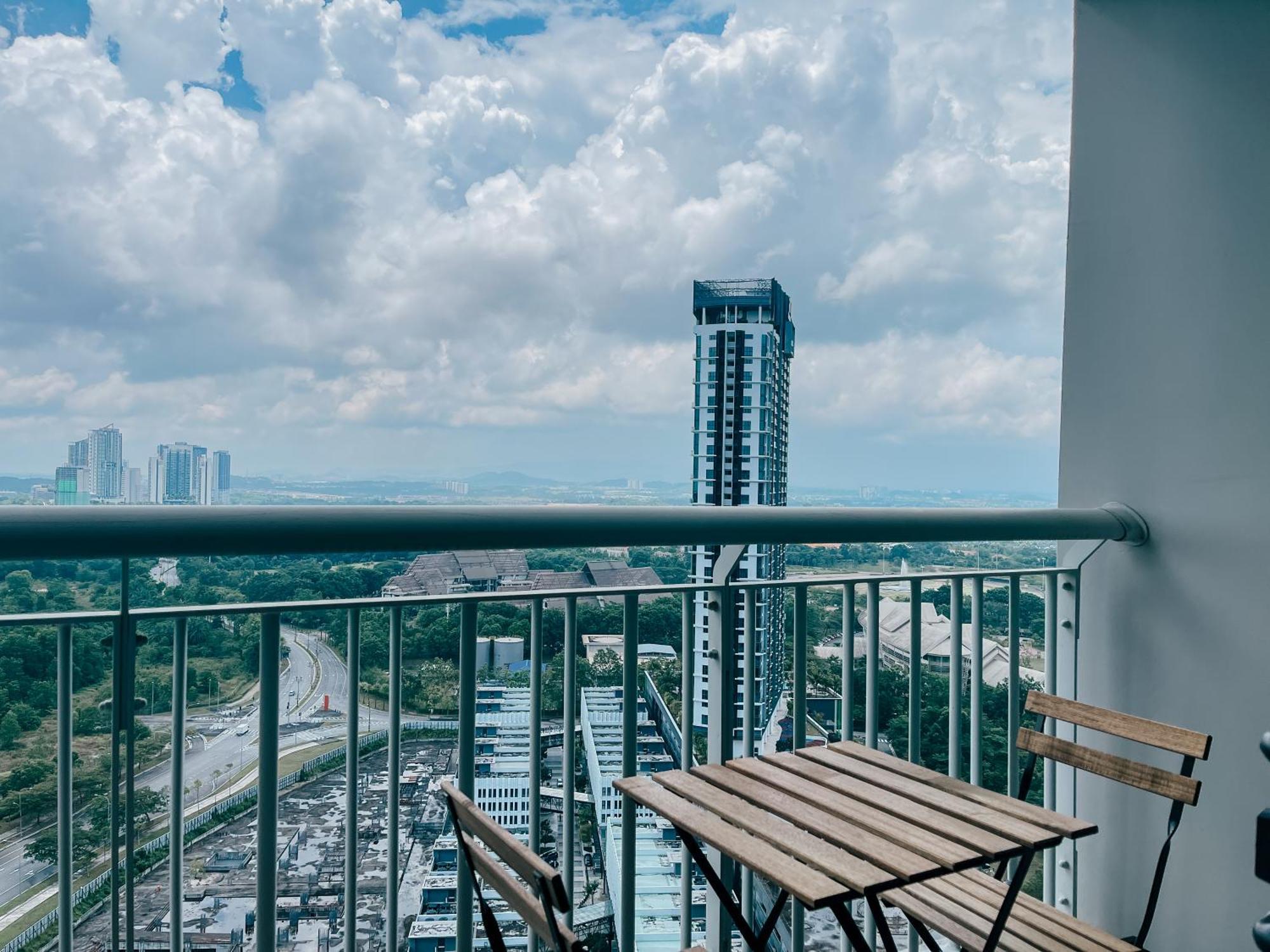 Teega Suites Puteriharbour By Wp Homestay Johor Bahru Exterior foto